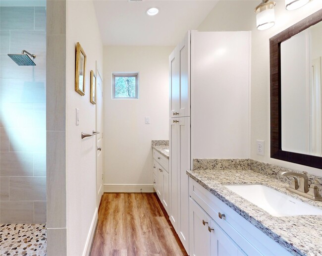 Building Photo - 155 Benjis Pl