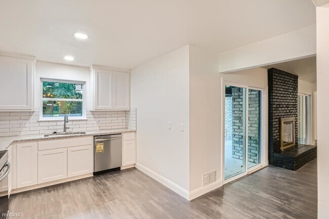 Building Photo - 4 br, 2 bath House - 11251 Mccree Road Sty...