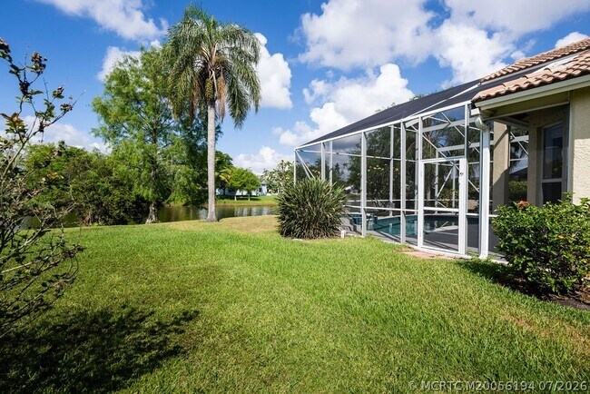 Building Photo - 2096 NW Marsh Rabbit Ln