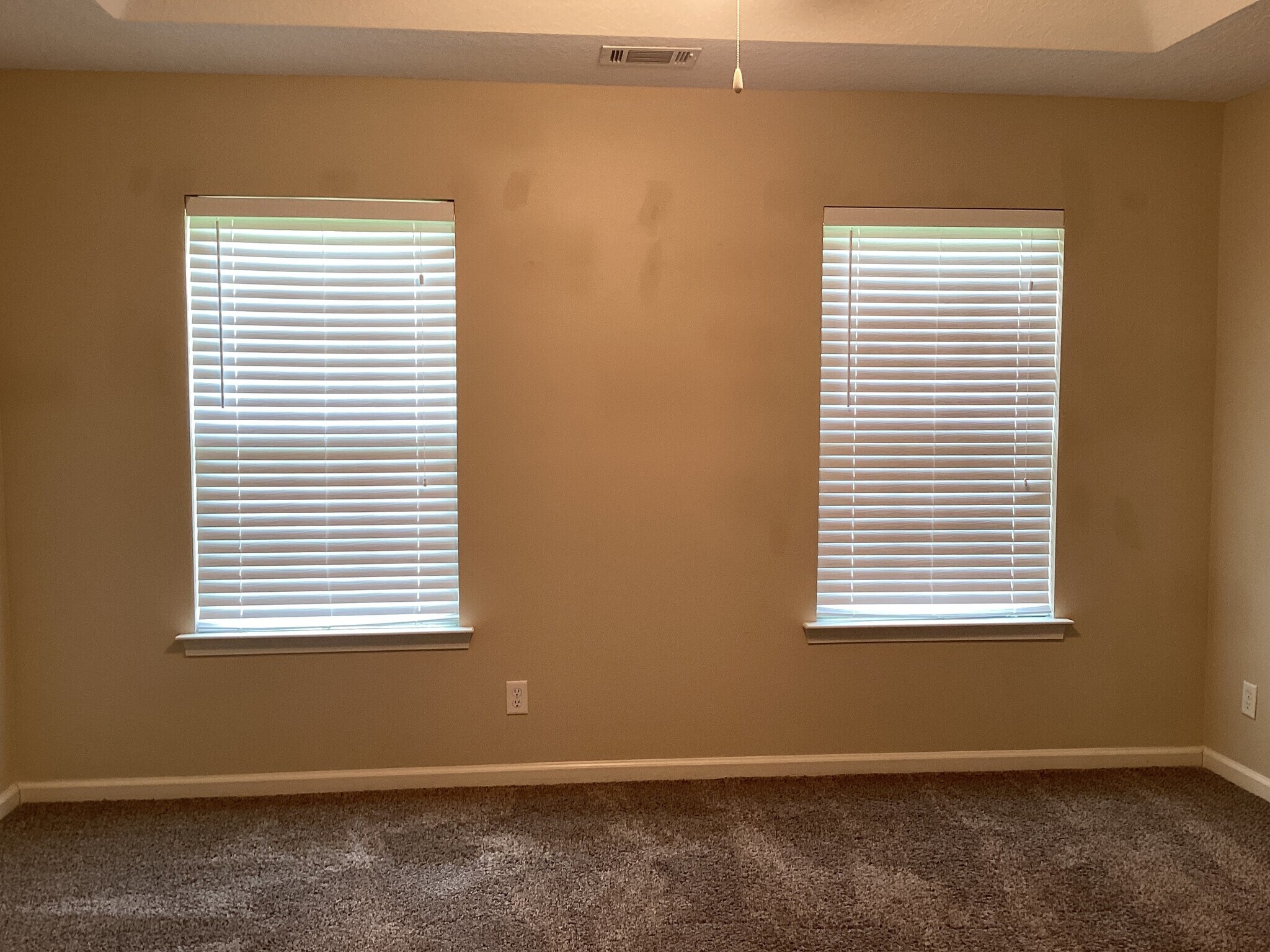 Building Photo - 515 Dresler Rd