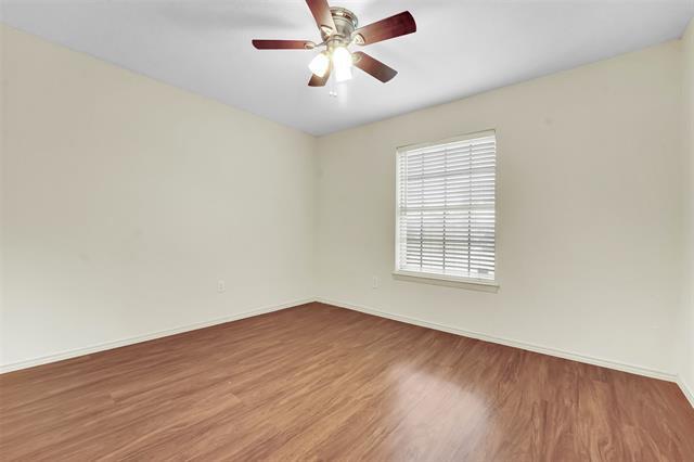 Building Photo - 710 W Embercrest Dr