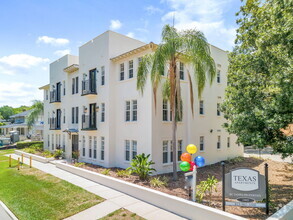 Building Photo - Texas Apartments