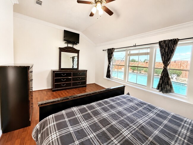 Building Photo - 5507 Cranston Ct