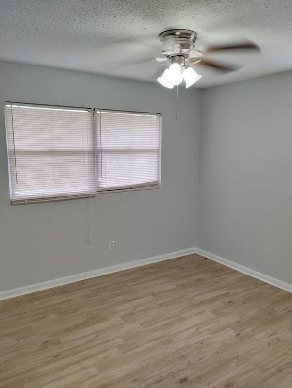 Building Photo - 893 Westgate Dr
