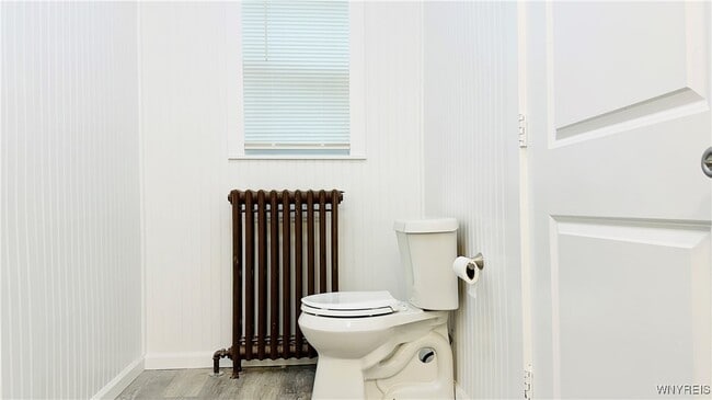 Building Photo - 701 Cedar Ave