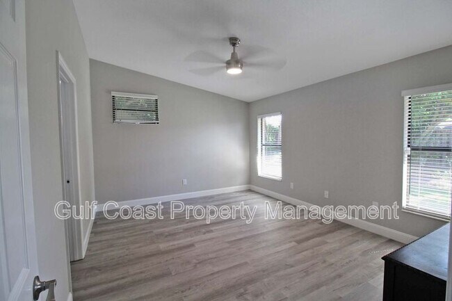 Building Photo - 6019 Courtside Dr