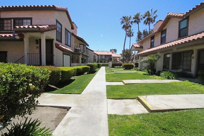 Building Photo - The Colony, Mandalay Beach | Patios Galore...