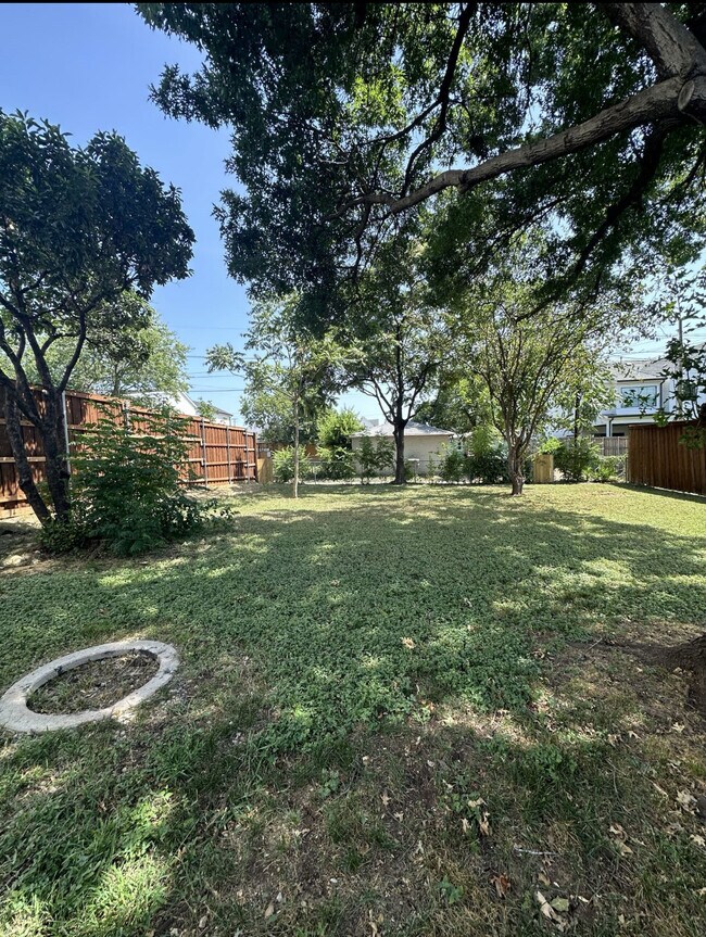 Building Photo - 4622 Stigall Dr