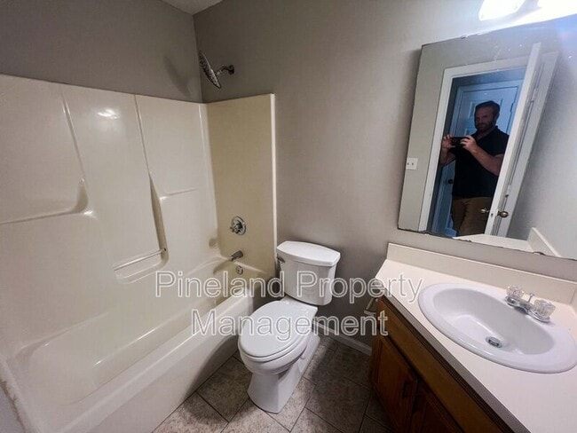 Building Photo - 150 Hickman Ct