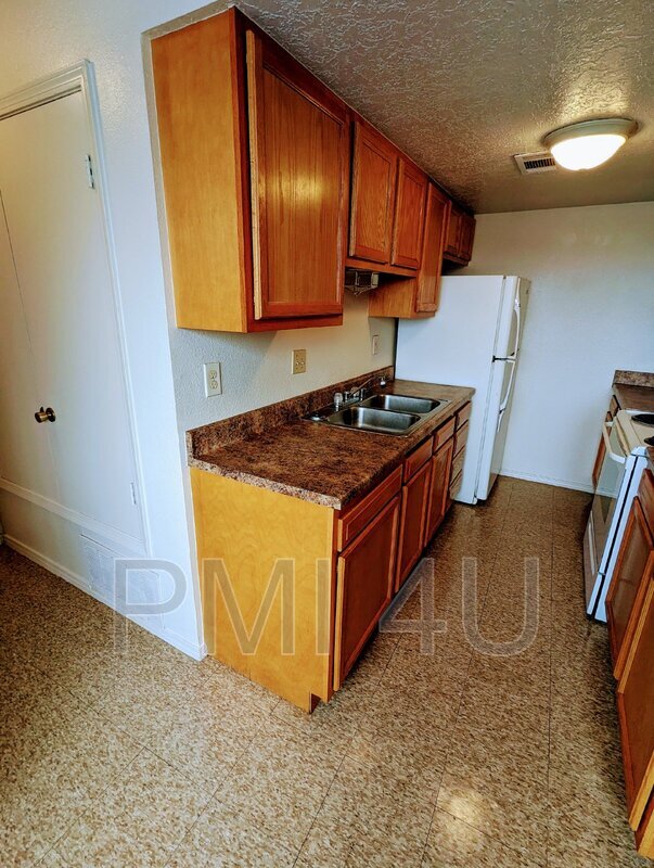 Building Photo - 315 Dorado Pl SE