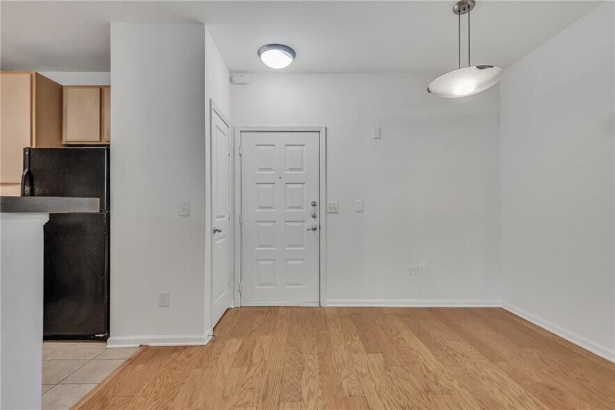 Building Photo - 821 Ralph McGill Blvd NE