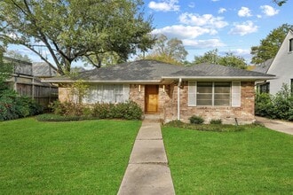 Building Photo - 2052 Addison Rd