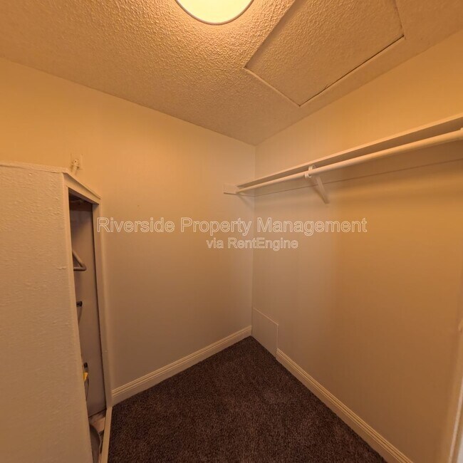 Building Photo - 2255 Cahuilla St