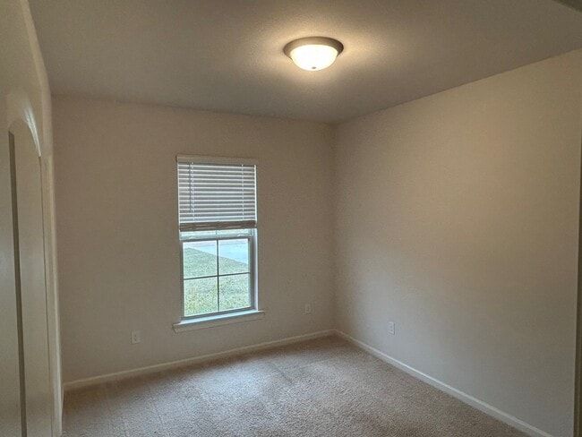 Building Photo - 42176 Cat Tail Rd