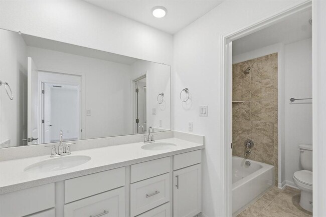 Building Photo - 413 Doodle Ln