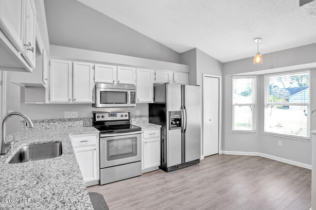 Building Photo - 3184 Ryans Ct