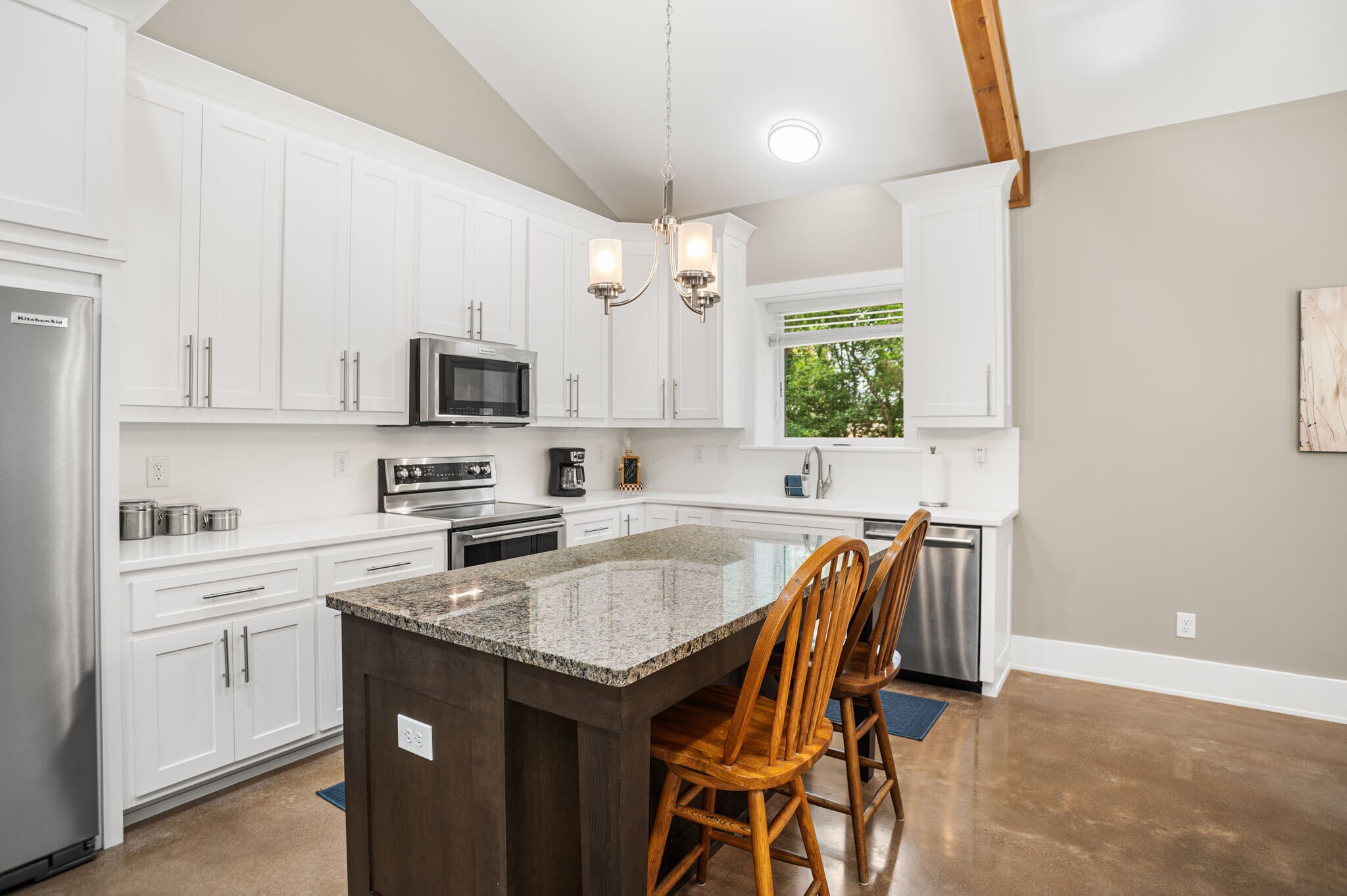 Building Photo - 205 Woodcraft Dr
