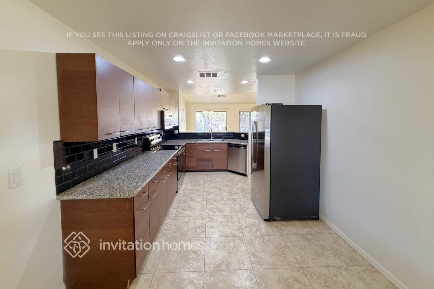 Building Photo - 14409 N 150th Ave