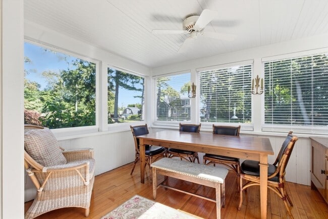 Building Photo - 11 Friendship Ln