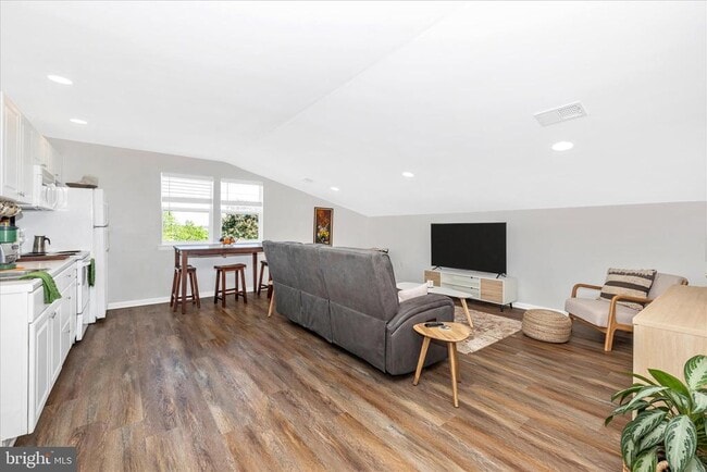 Building Photo - 10224 Bessie Clemson Rd