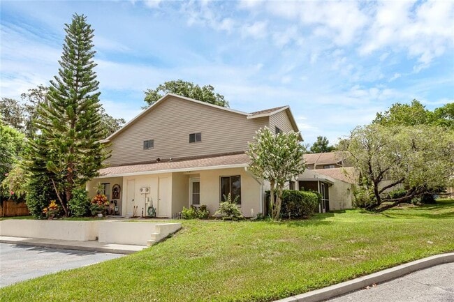 Building Photo - 638 Olympic Dr