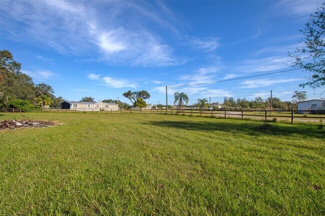 Building Photo - 3106 E Trapnell Rd