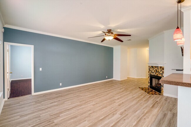 Building Photo - 2300 Wisteria Way