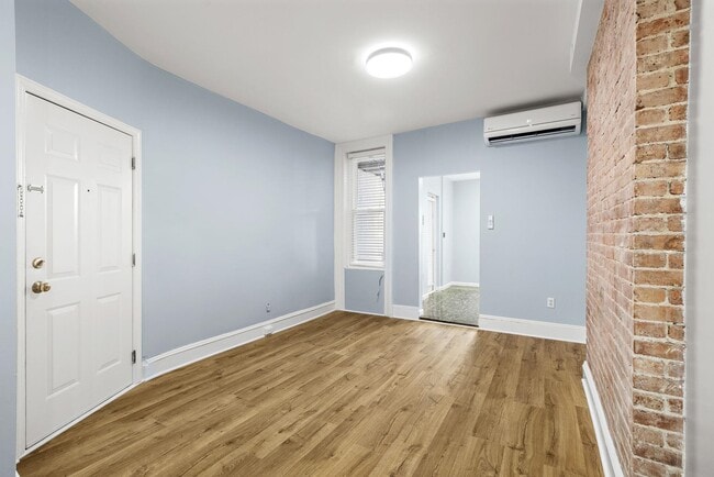 Building Photo - 322 Washington St