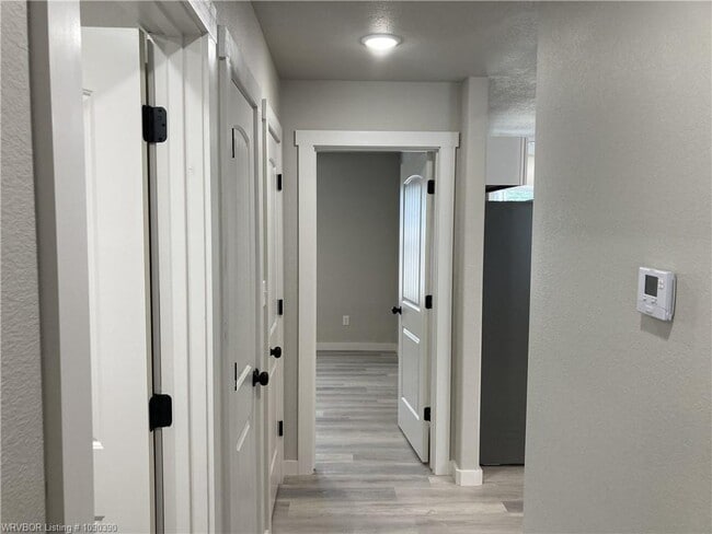Building Photo - 10423 Preston Ct