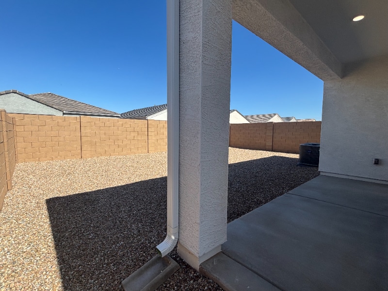 Building Photo - 5084 E Umber Rd