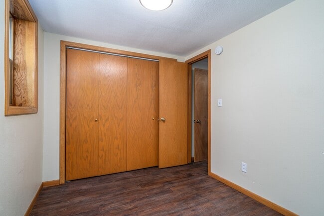 Building Photo - Single Family Home - Located Near Campus