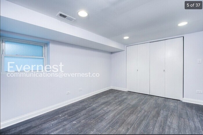 Building Photo - 2054 N Campbell Ave