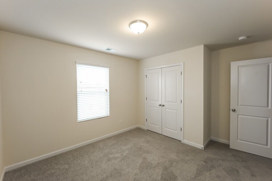 Building Photo - 449 Culloden Moor Dr