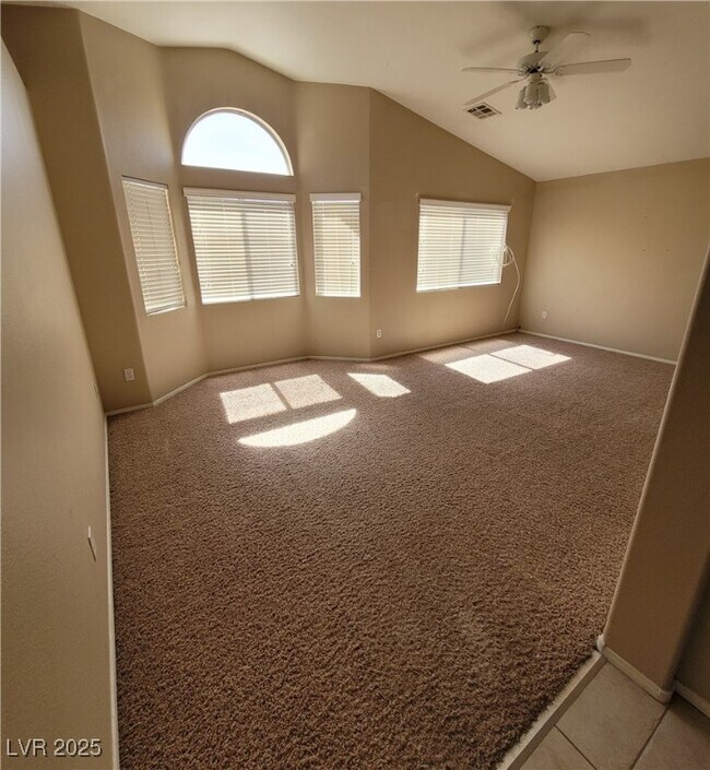 Building Photo - 2467 Sheltered Meadows Ln