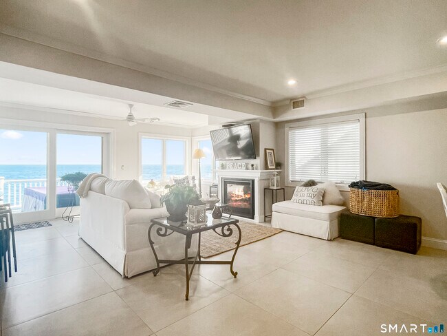 Building Photo - 41 Hillside Ave