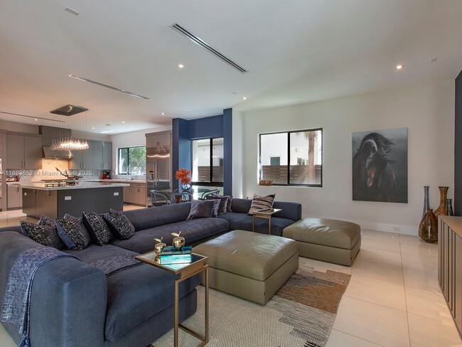 Building Photo - 7500 SW 57th Ct