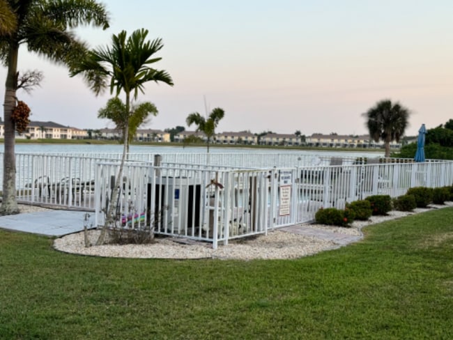 Building Photo - 26333 Nadir Rd