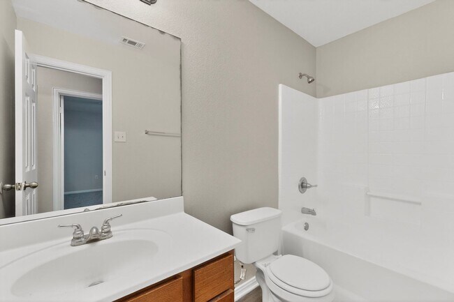 Building Photo - Charming 4-Bedroom Home on Quiet Cul-de-Sac | Move-In Ready | Deposit Alternative Available