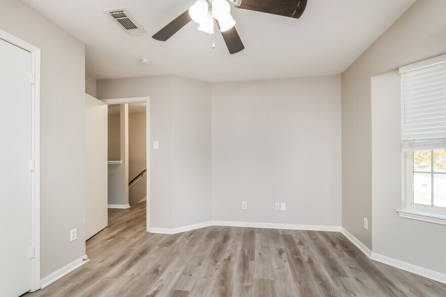 Building Photo - 29226 Spring Mist Dr