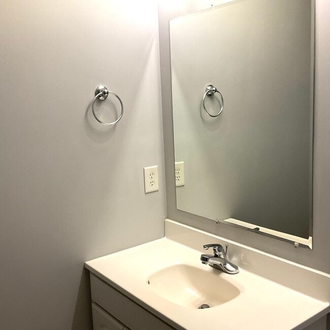 Building Photo - Home with 3 Bedrooms, 2 Baths with 2 Car G...