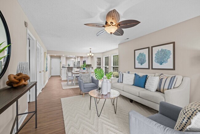 Building Photo - 401 Harbour Point