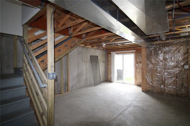 Building Photo - 440 Wild Oak Dr