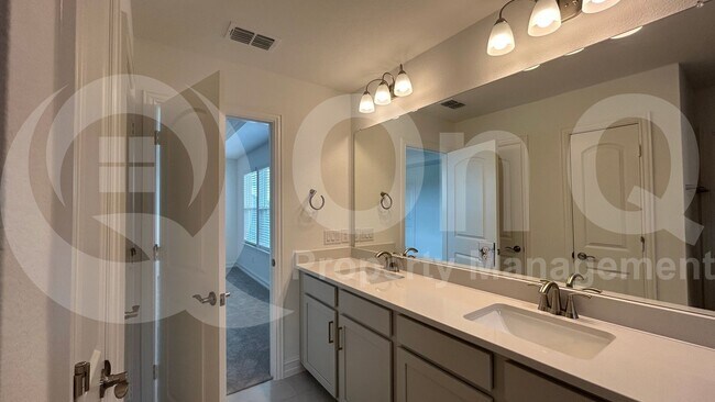 Building Photo - 244 Kistler Dr