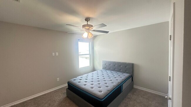 Building Photo - 1613 Ocaso Dr