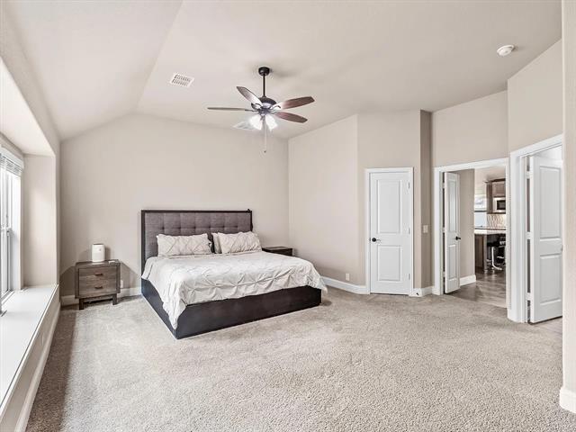 Building Photo - 905 Sedona St