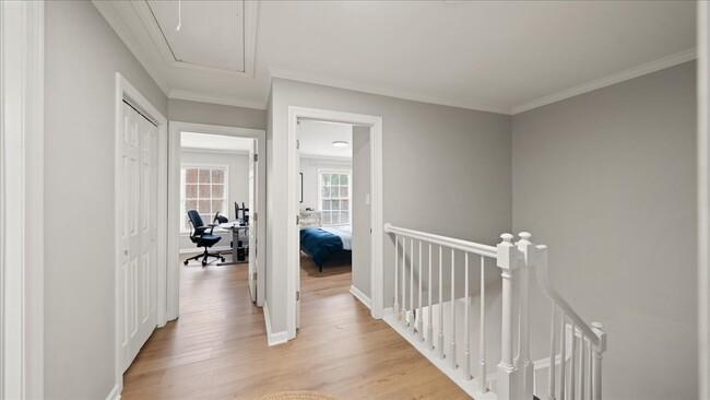 Building Photo - 28 Mount Vernon Cir