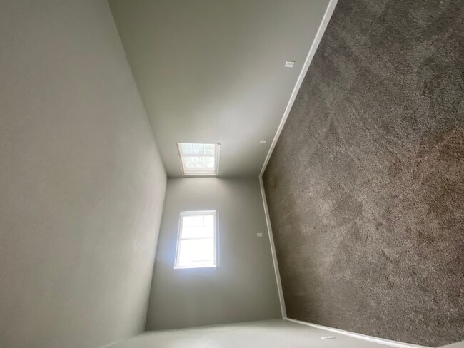 Building Photo - 2751 W 72nd St