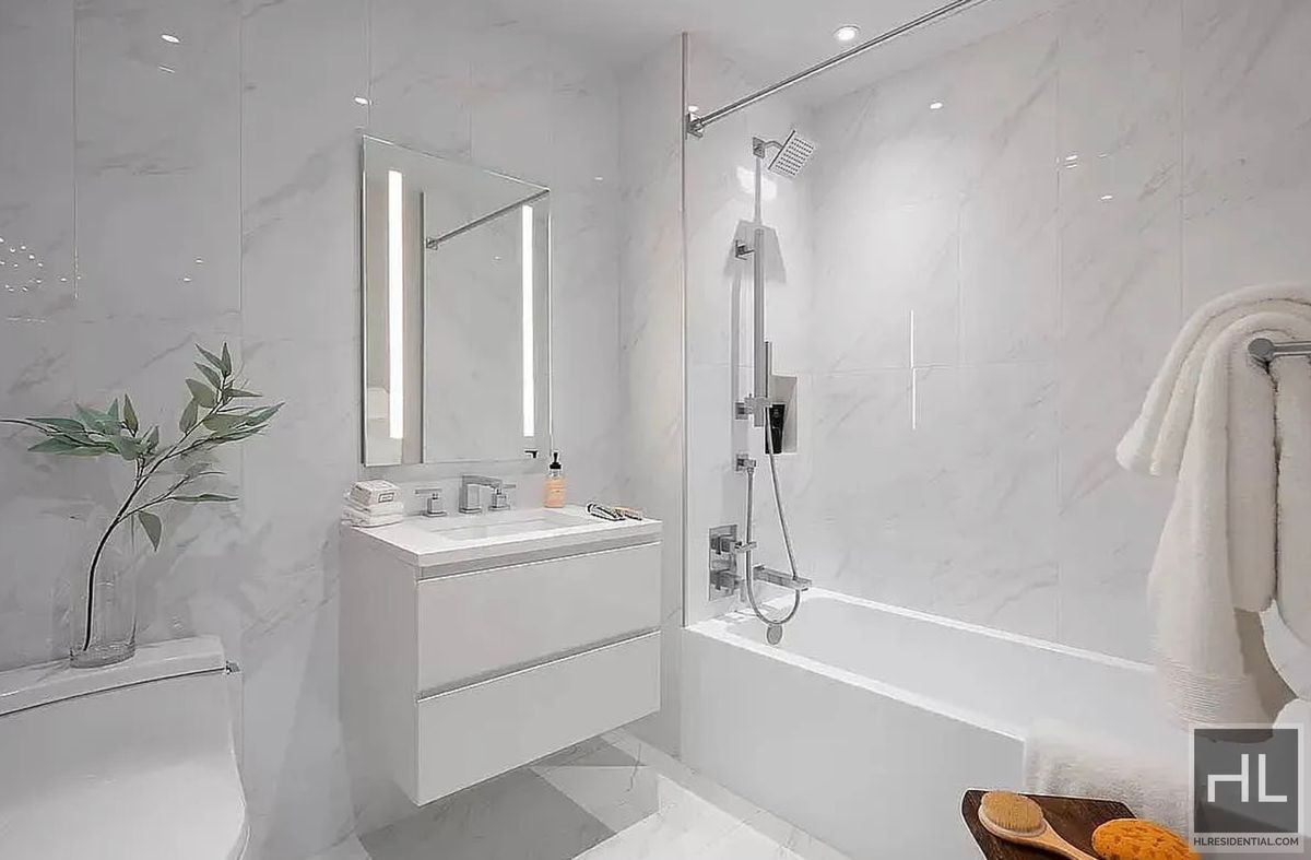 Building Photo - EAST 2ND ST