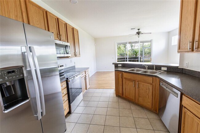 Building Photo - 1085 Jonah Dr