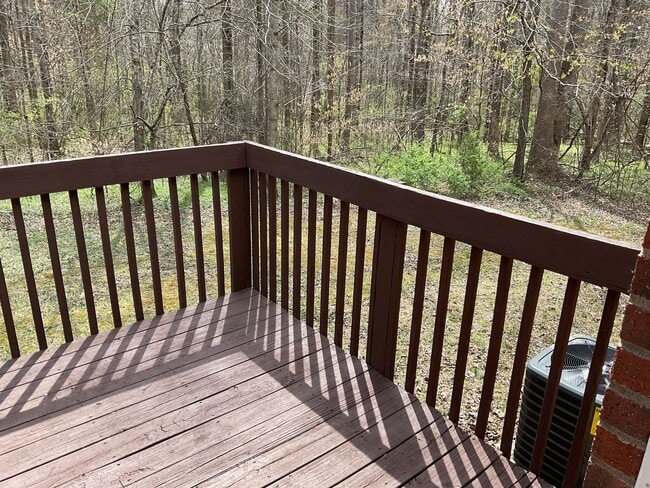 Building Photo - 382 TURNER St